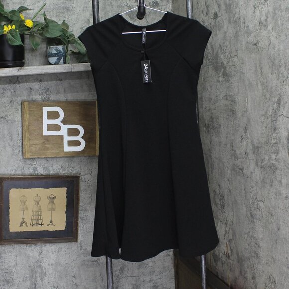 NWT 24Seven Comfort Apparel Womens Crepe Cap Sleeve Keyhole Dress Black M - Picture 1 of 5